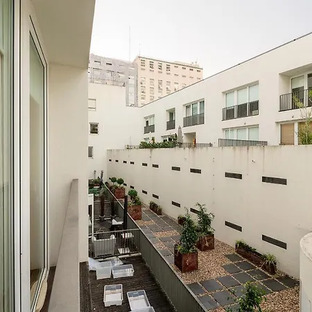 Warm Ample Space With Wall Beds Apartamento